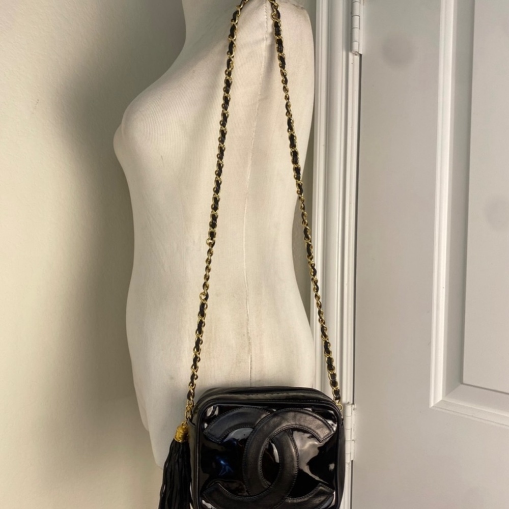 š„CHANEL CC PATENT LEATHER TASSEL MINI SHOULDER BAG - Picture 12 of 13